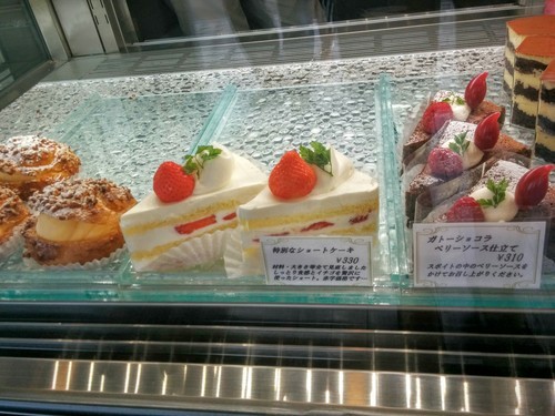 Sweets Lab スイーツラボ 札幌西岡 普段も食べたい 特別なショートケーキ アラサーｏｌ北海道スイーツ三昧